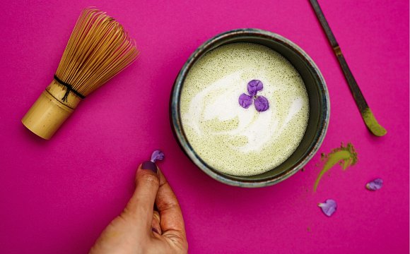 jarní ceremonie matcha latté